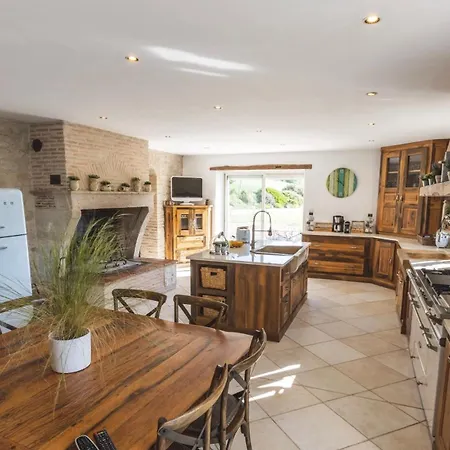 Domaine De Lorette Holiday home Fosses-et-Baleyssac